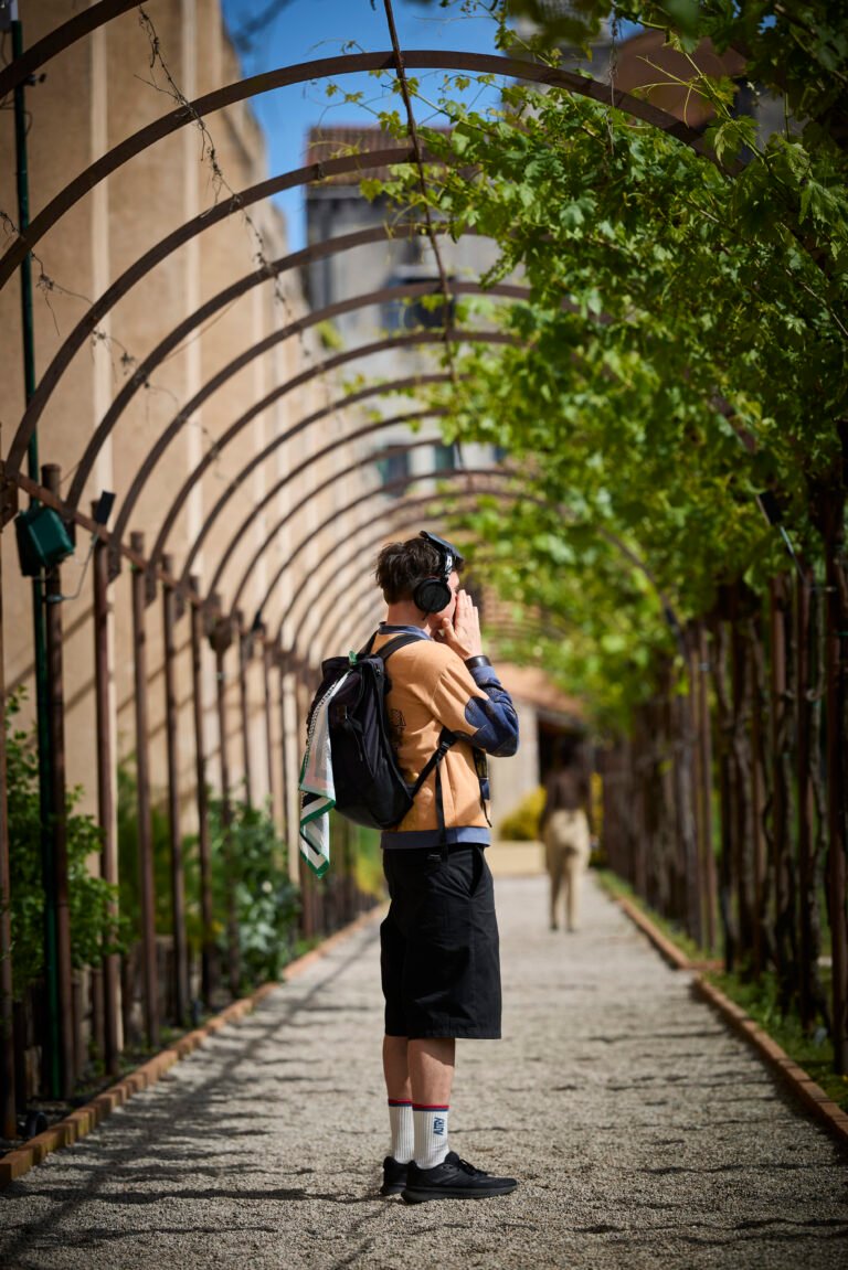 Pabellón de la Santa Sede 2026, El oído es el ojo del alma. Giardino Mistico, Venecia. Fotografía: David Levene.